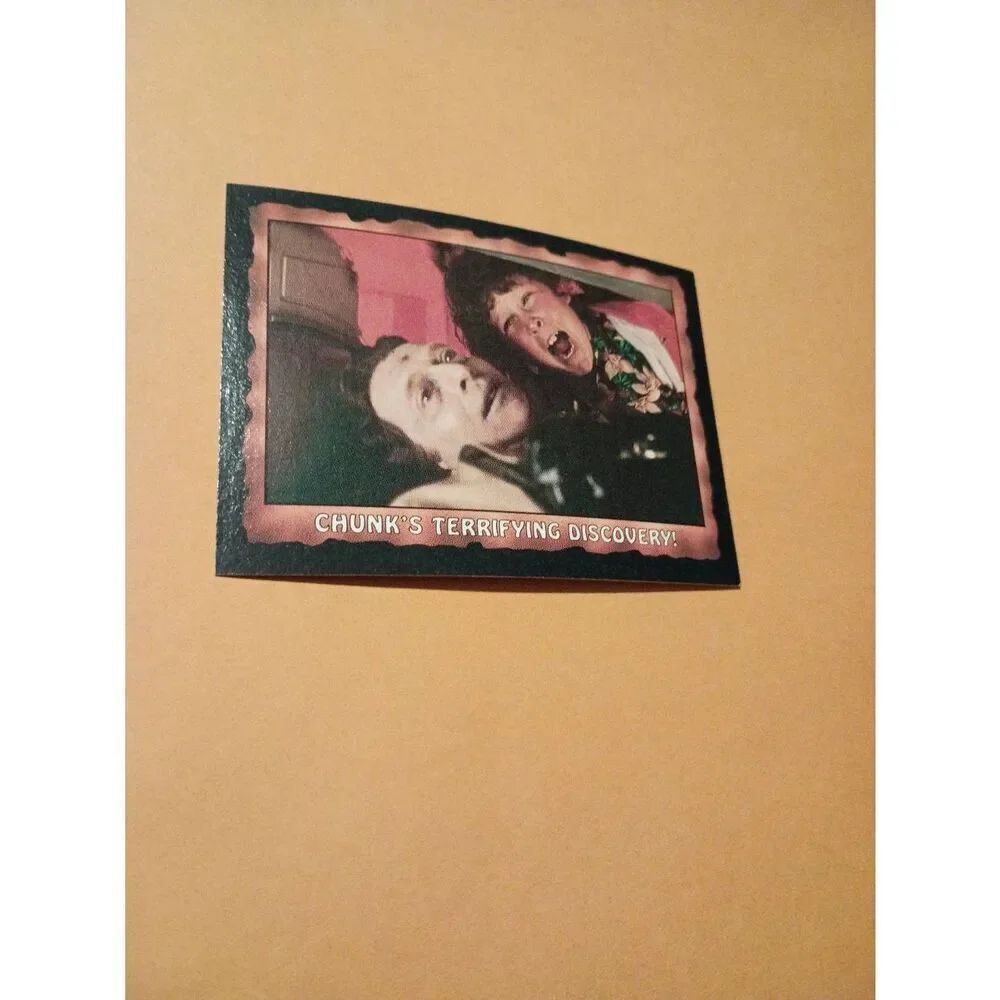 Vintage 1985 Warner Bros Topps Gum Goonies Trading Card #23 Chunks Discovery